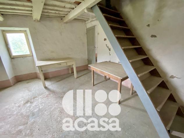 CASALE SEMI RISTRUTTURATO CON TERRENI - Foto 14