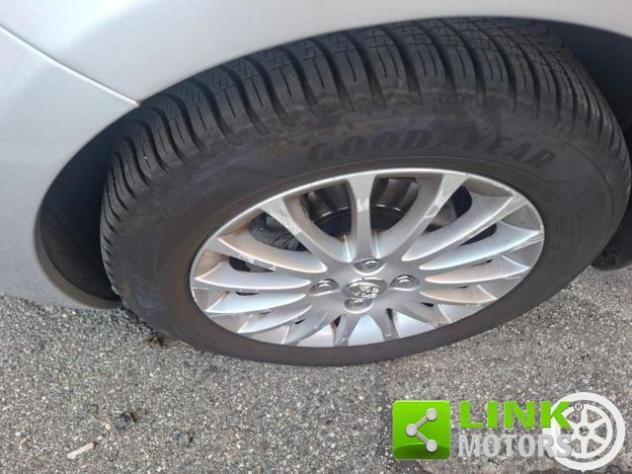 TOYOTA Yaris 1.3 5porte M-MT Sol CAMBIO AUTOMATICO rif. 24194025 - Foto 8
