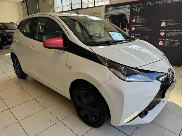 Toyota Aygo Aygo 5p 1.0 x-black tss - Foto 4