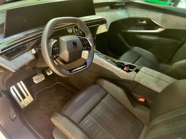 PEUGEOT 5008 Hybrid 145 e-DCS6 GT rif. 24133960 - Foto 5