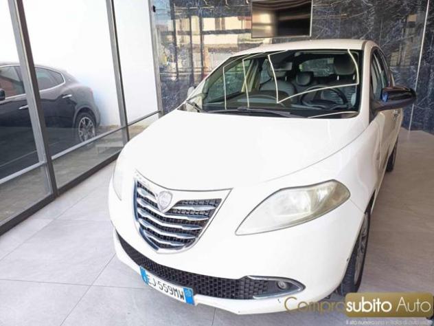 LANCIA Ypsilon 1.3 MJT 75 CV Platino rif. 24021295 - Foto 4