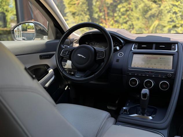 Jaguar E-Pace 2.0 300 CV AWD aut. R-Dynamic HSE - Foto 9