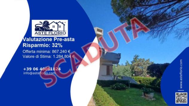 Immobile in asta di 376 m², box auto in vendita a Ostuni