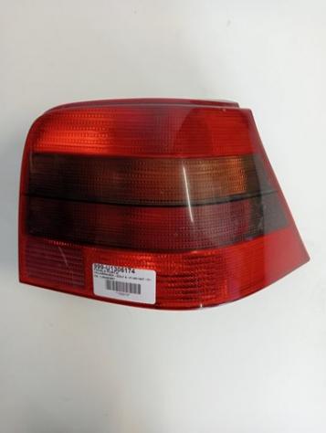 FANALE POST.D. 999-U1306174 Parti elettriche Fanaleria Fanali Fanale post. dx. VOLKSWAGEN - GOLF 4 - 01-08-1997 - 01-11-2003