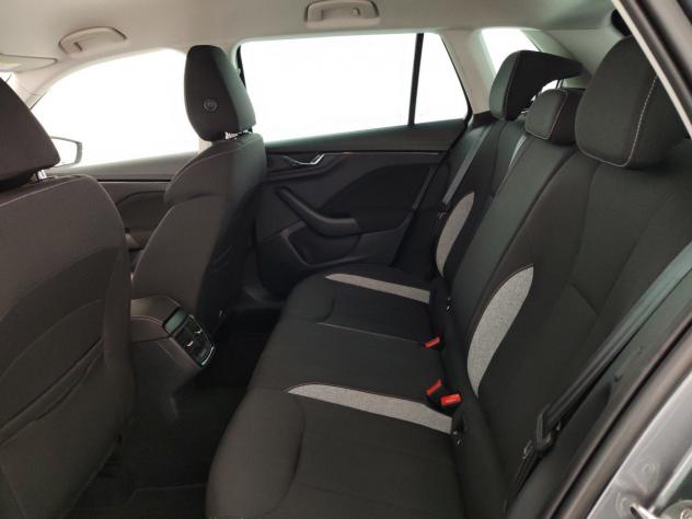 Škoda Kamiq 1.0 TSI Black Dots 70kW - Foto 10