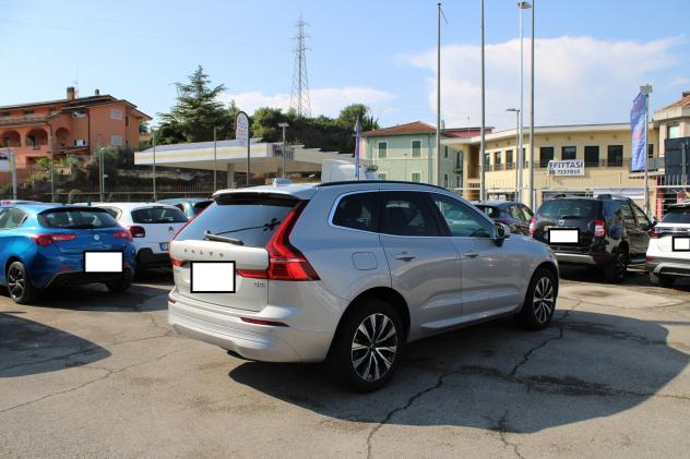 Volvo XC 60 XC60 B4 (d) automatico Core - Foto 5
