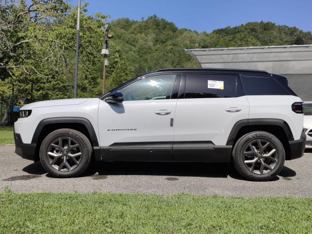 Jeep Compass Compass 1.2 turbo e-hybrid mhev Summit fwd 145cv edct6 - Foto 4