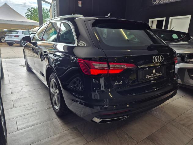 Audi A4 30 TDI/136 CV S tronic Business Advanced - Foto 7