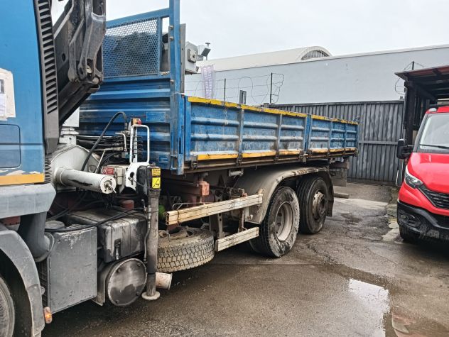 Vendita camion Iveco Eurotech con gru Bonfiglioli - Foto 2