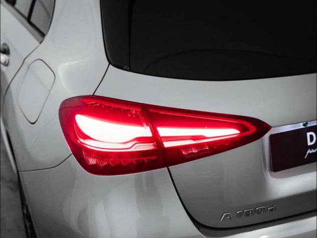 Mercedes-Benz Classe A Classe A 180 d Automatic AMG Line ADVANCED PLUS - Foto 8