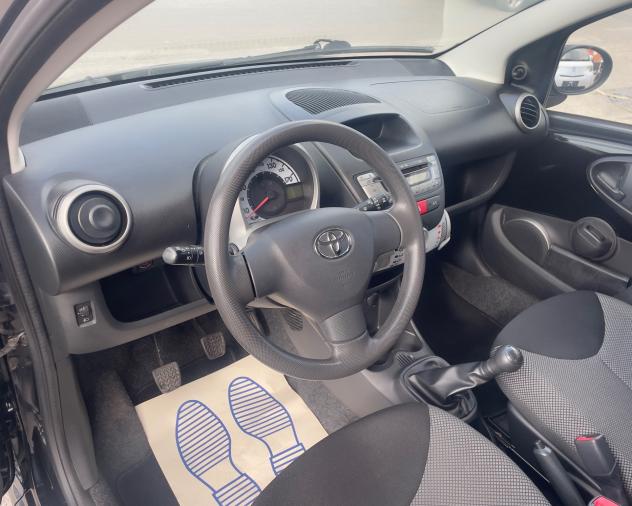 Toyota Aygo 1.0 12V VVT-i 5 porte Lounge Connect - Foto 7