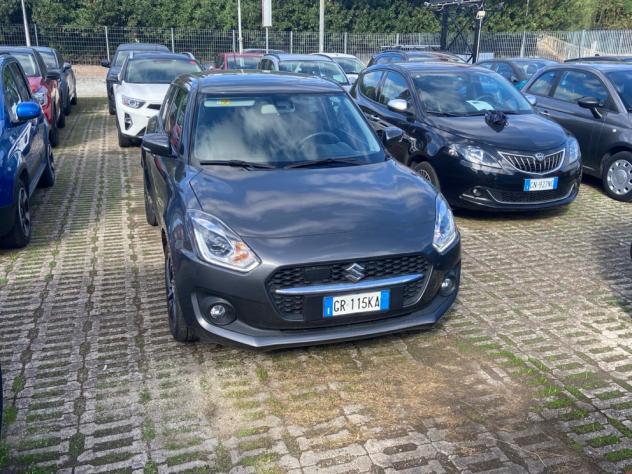 Suzuki Swift Hybrid 1.2 Hybrid Top 2WD-SOLO KM. 8.195 - Foto 2