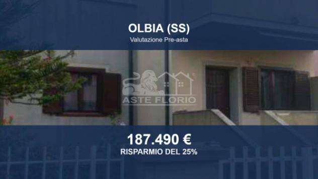 Immobile in asta di 157 m² con più di 5 locali e box auto in vendita a Olbia