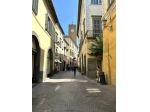 Orvieto centro - Affittasi locale commerciale con magazzino lungo Corso Cavour.