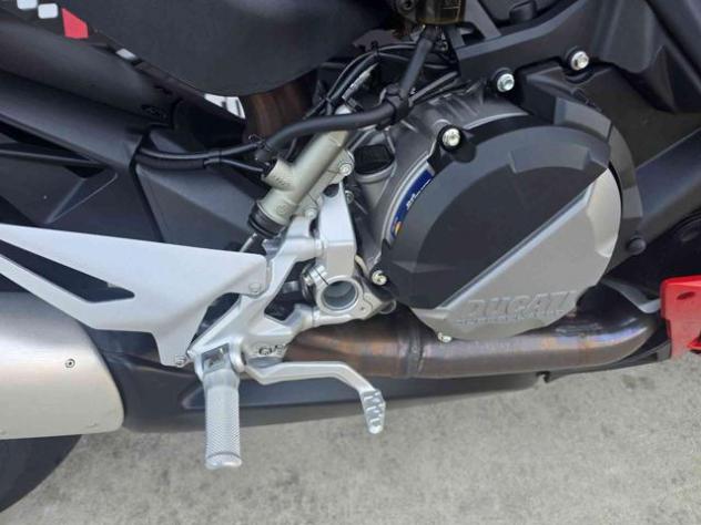 DUCATI Streetfighter V2 Video 360 rif. 24008400 - Foto 10