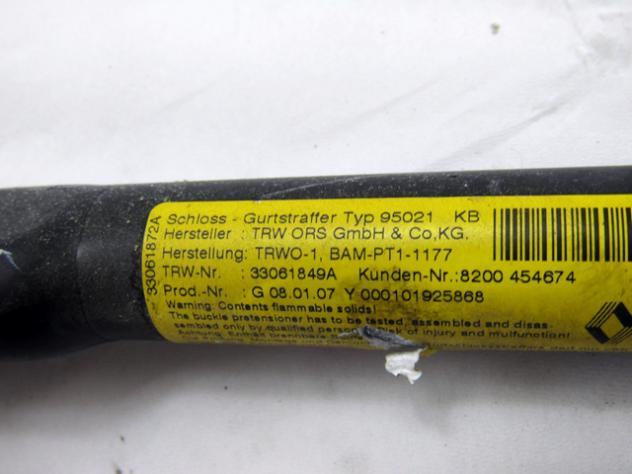 8200795777 PRETENSIONATORE CINTURA DI SICUREZZA ANTERIORE DESTRO RENAULT CLIO 1.5 D 63KW 5M 5P (2007) RICAMBIO USATO 8200454674 - Foto 3