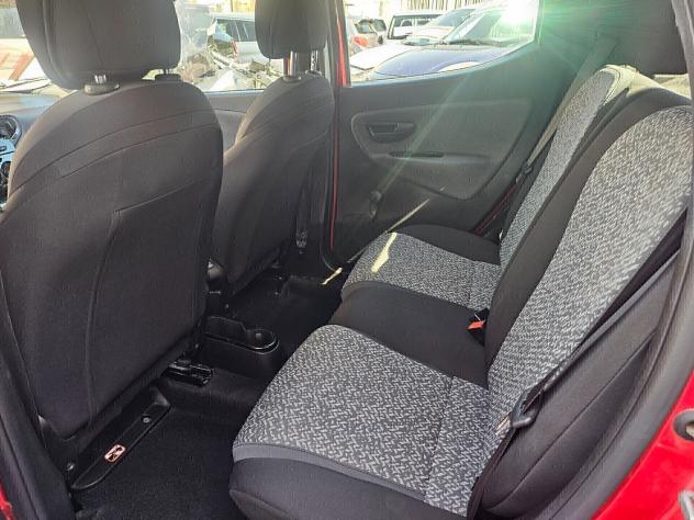 Lancia Ypsilon 1.0 FireFly Hybrid Ecochic Silver 11/2021 - Foto 6