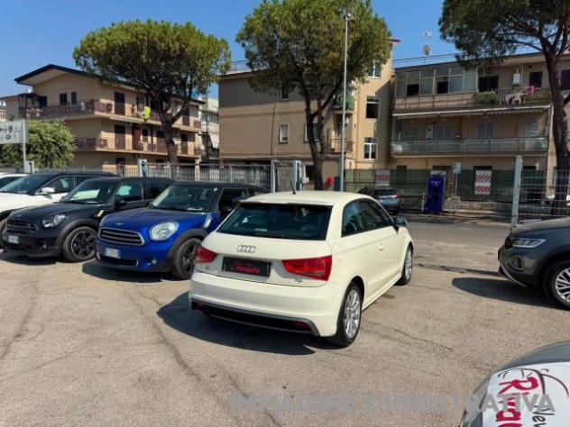 AUDI A1 1.6 TDI 105 CV Ambition rif. 24031938 - Foto 10