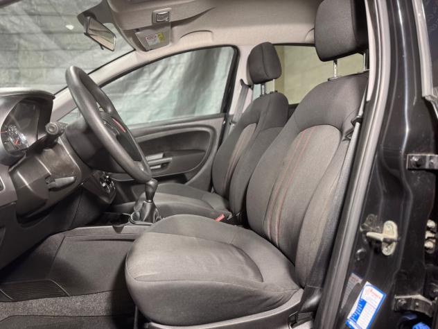 Fiat Punto 1.3 MJT 75CV 5 PORTE NEOPATENTATI - Foto 10