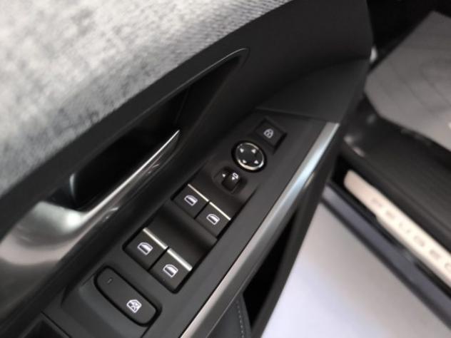 PEUGEOT 3008 1.2 Hybrid 145cv e-DCS6 GT #TettoPanoramico rif. 24051768 - Foto 9