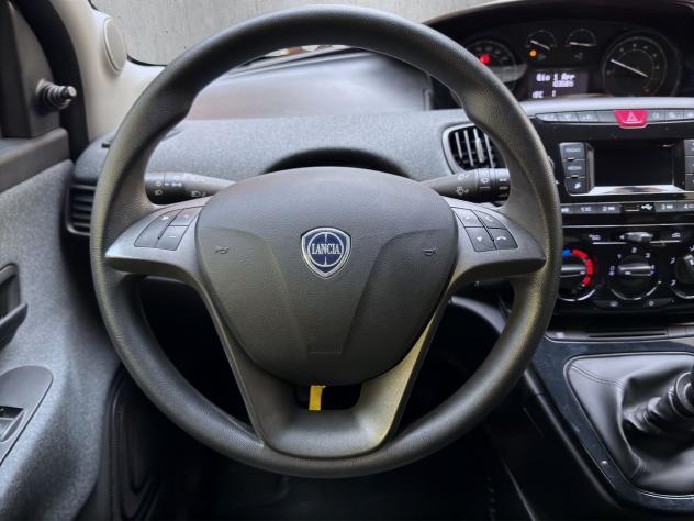 Lancia Ypsilon Hybrid 1.0 71cv - PROMO/IVA ESP. - Foto 8