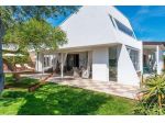 RIFINITISSIMA VILLA SU 2 SUPERFICI MQ 220 OLTRE GIARDINO 700 MQ