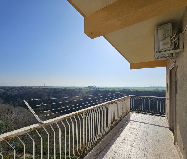 🏡 APPARTAMENTO PANORAMICO CON ASCENSORE E BOX AUTO – VENOSA (PZ) - Foto 7