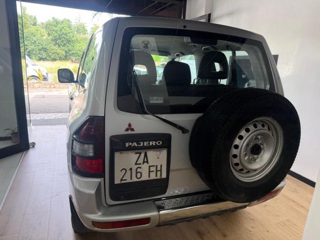 Mitsubishi Pajero 2.5 16V DI-D 3p. GLX - Foto 5