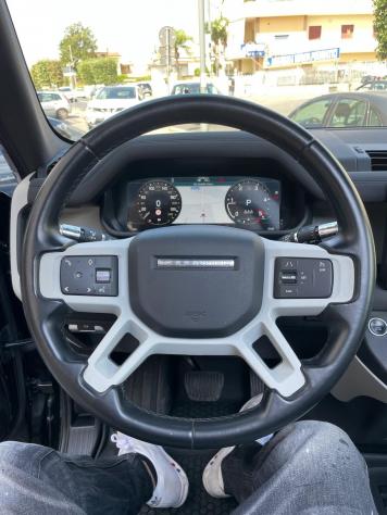 Land Rover Defender 110 2.0 SD4 240CV AWD Auto SE - Foto 5