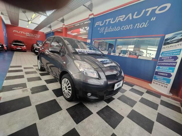 Toyota Yaris 1.0 5 porte Sol.s