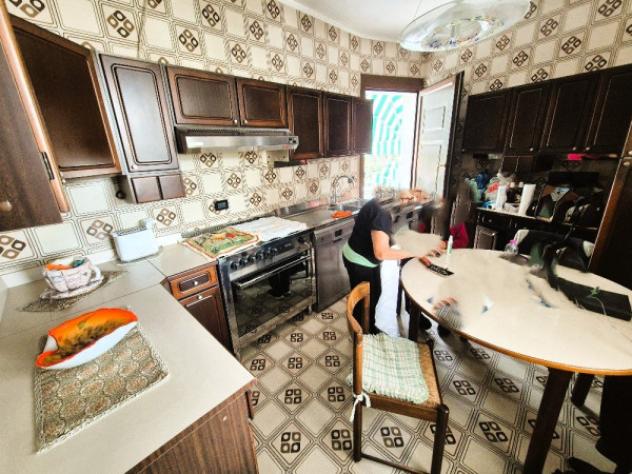 Villa di 205 m² con più di 5 locali e box auto doppio in vendita a Spinea - Foto 4