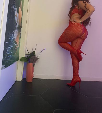 3508967938🌹 LesChic 🌹 New Entry ISABEL