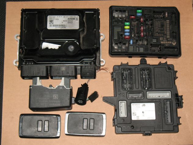0281036522 KIT ECU CLIO CAPTUR MEGANE MD1CS006 237104329S 284B14352R