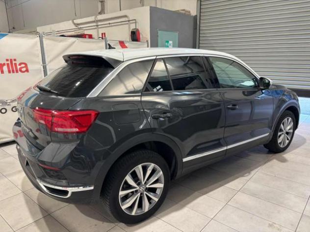 VOLKSWAGEN T-Roc 1,6 TDI 115 cv STYLE rif. 24031286 - Foto 3