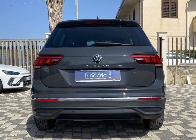 Volkswagen Tiguan Life 2.0 TDI 122 CV - Foto 5