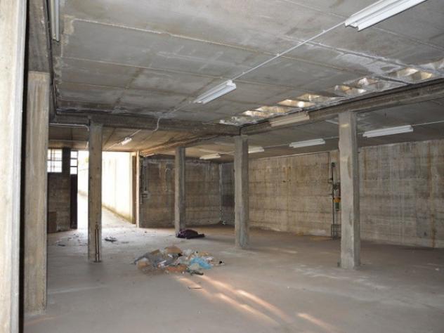 Immobile di 330 m² in affitto a Cardano al Campo - Foto 4