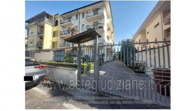 IMMOBILI-IMMOBILE RESIDENZIALE-Via Taburno n.7