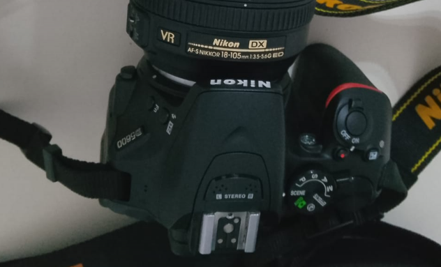 Nikon D5600 kit completo 18-105mm VR + 2 batterie - Foto 2
