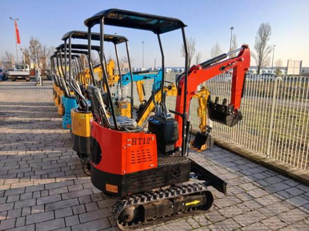BOBCAT Miniescavatore JPC HT12 12 quintali Nuovo rif. 23265872 - Foto 10