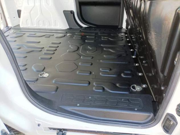 FIAT DOBLO' 1.6 JTD - Foto 7