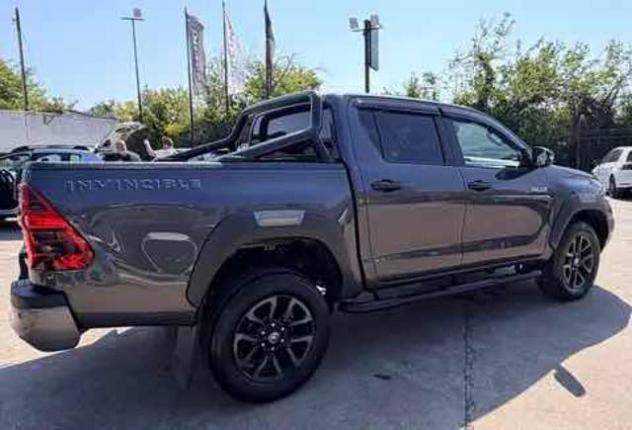 TOYOTA Hilux 2.8 D A/T 4WD 4 porte Double Cab Invincible rif. 23987101 - Foto 4