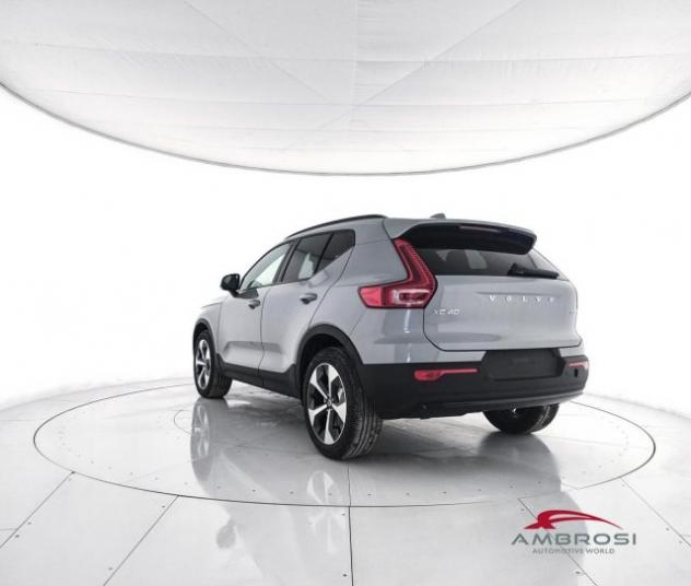 VOLVO XC40 B3 Mild hybrid Benzina Plus Dark rif. 23986869 - Foto 4