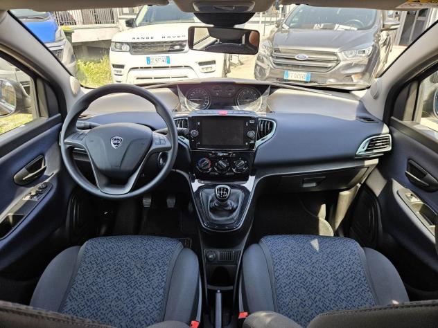Lancia Ypsilon 1.0 FireFly 70cv Hybrid - Foto 10