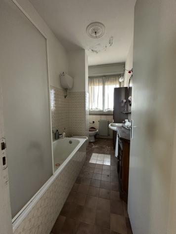 Appartamento - Loc. Il Casone (Pitigliano)
Ampio e funzionale appartamento con garage -- Nel cuore della Maremma del Tufo
A soli 5 minuti dallo spett - Foto 6