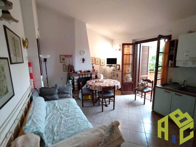 Pomaia - Rif. R1485.In campagna, a 1 km c.ca dal centro abitato di Pomaia e adiacente l'istituto Lama Tzong Khapa. Due appartamenti, con possibilità d - Foto 9