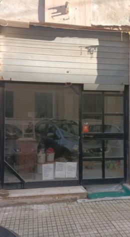 Arkè Immobiliare propone in via Epicarmo locale commerciale di mq 60 da ristrutturare