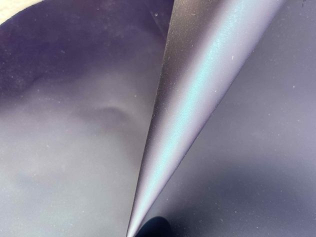 Pelle di vitello bleu oleografica effetto cangiante - Foto 2