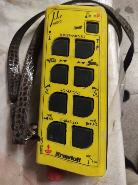 Radiocomandi usati per gru edili e carroponti e altre applicazioni - Foto 2