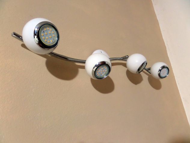 Lampada da soffitto / Parete ( moderna ) 4 faretti a sfera orientabili Usata - Foto 4