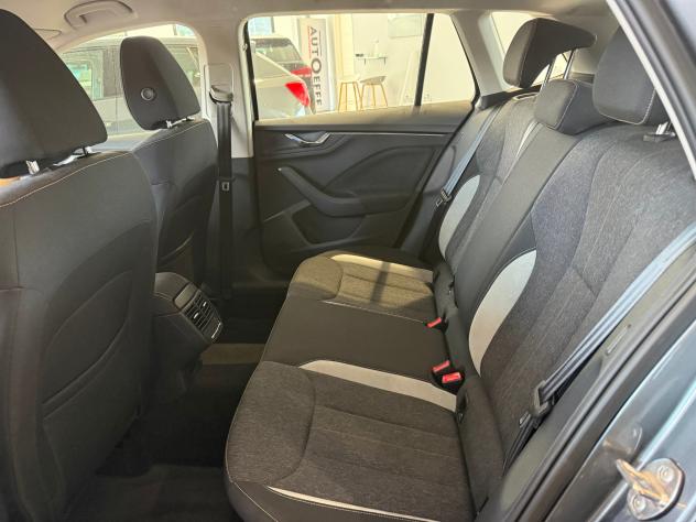 Skoda Kamiq 1.0 tsi Black Dots 110cv - Foto 9